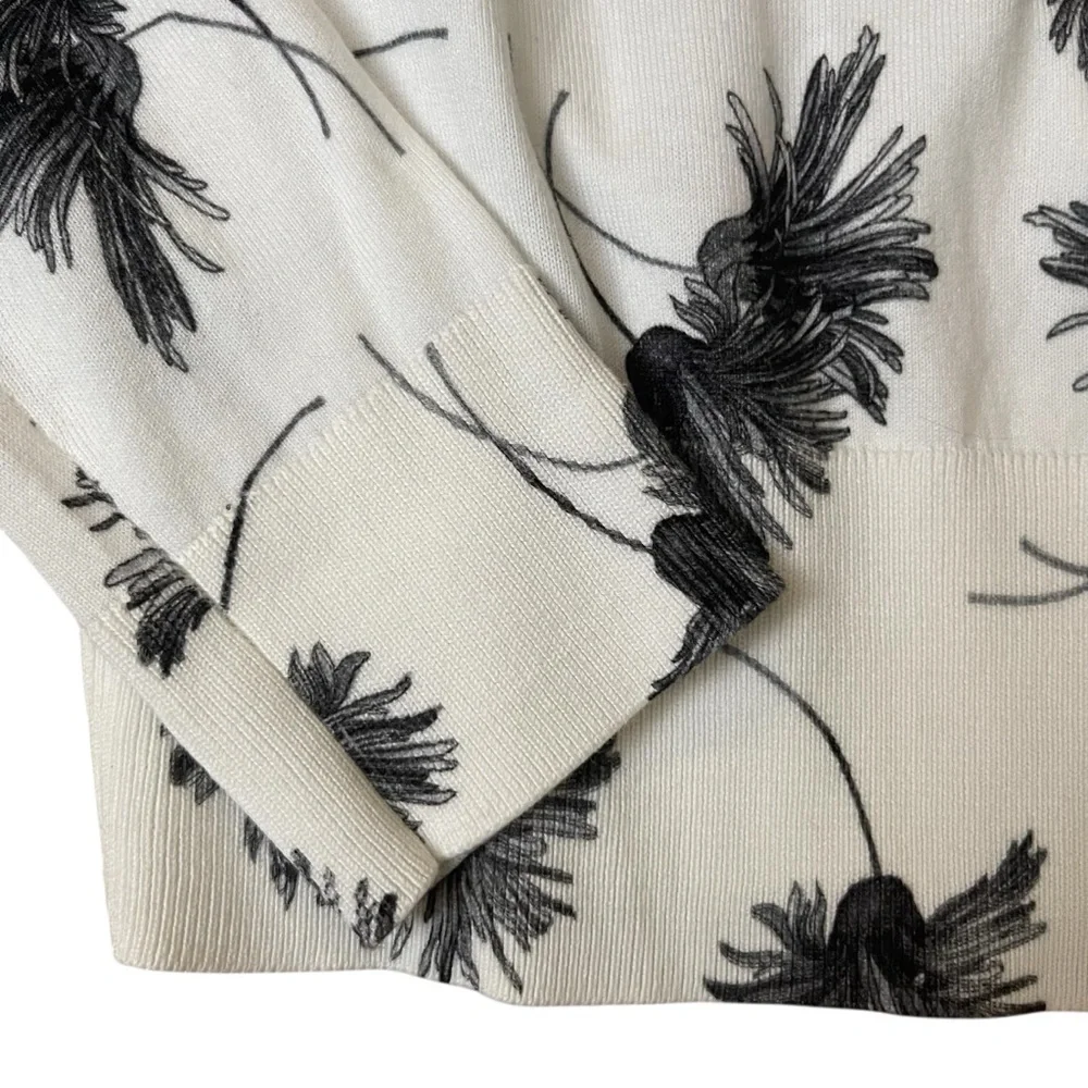 Talbots Floral Print Cardigan Sweater Cream Black Button Front Women’s Medium‎